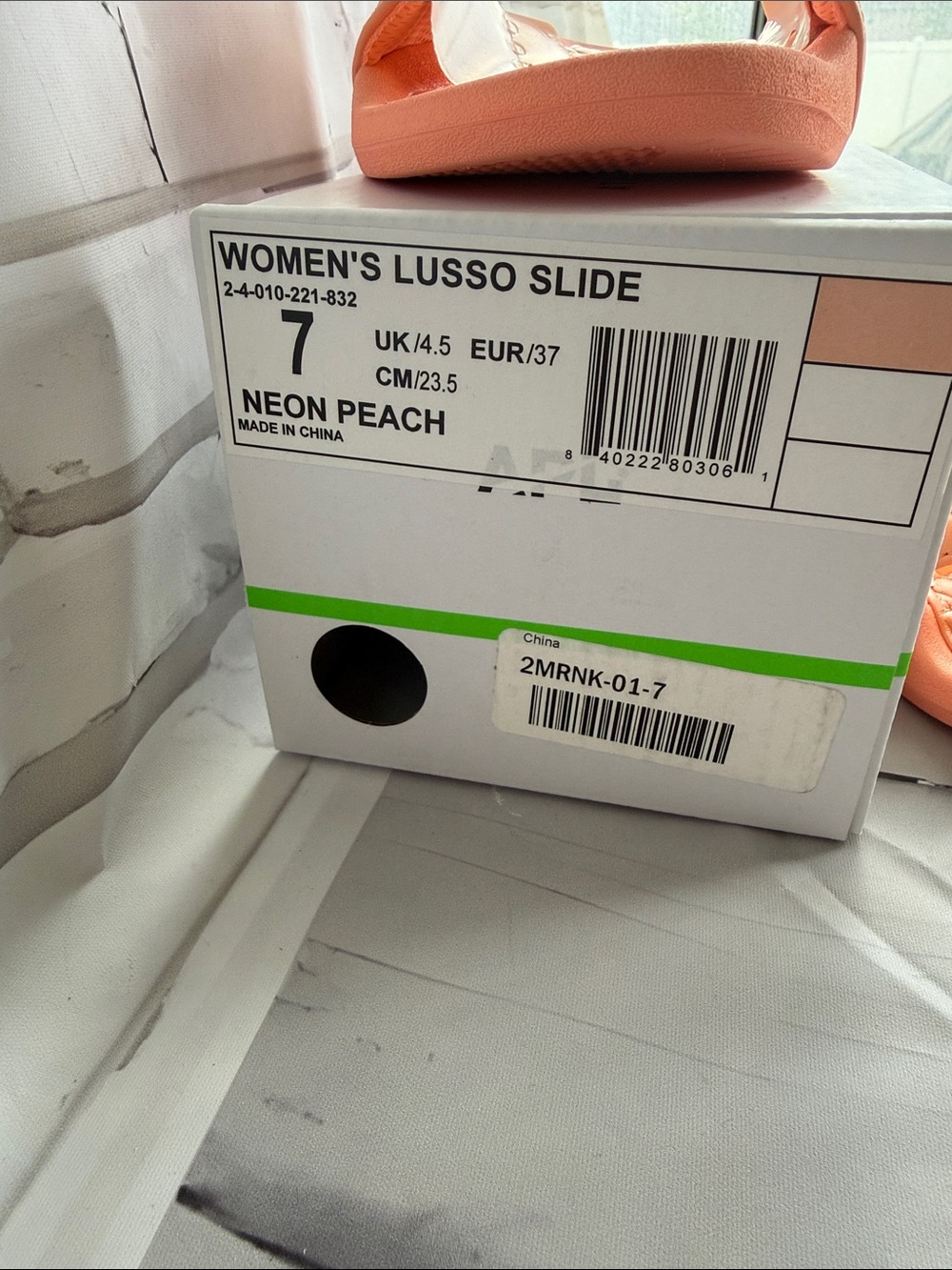 Athletic Propulsion Labs Women’s Lusso Slide in Neon Peach - Picture 2 of 8